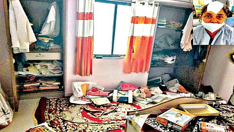 सातारा : दरोडेखोराच्या हल्ल्यात पुसेसावळीत चौघे जखमी, १२ तोळे सोन्यासह रोखड लंपास