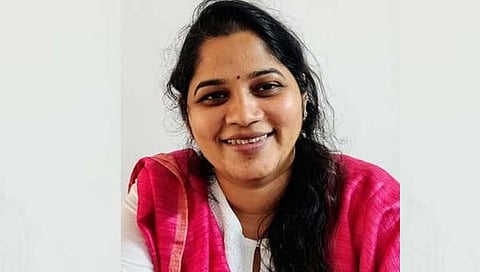 Goa Election 2022 : उपमुख्यमंत्री बाबू कवळेकर यांच्या पत्नी सावित्री कवळेकर यांचा बंडाचा झेंडा