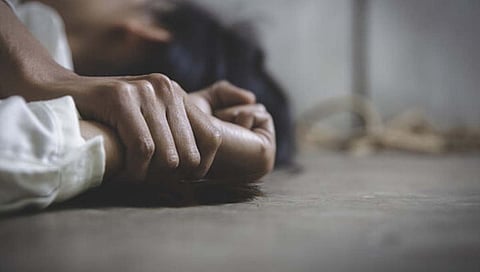 सांगली : सांगलीत धमकी देऊन महिलेवर बलात्कार