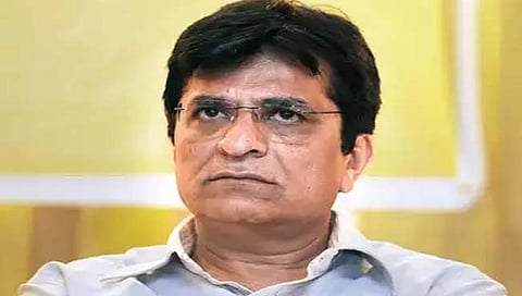 Kirit Somaiya : नगरविकास अधिकार्याच्या खुर्चीवर बसून किरीट सोमय्यांनी चाळल्या फाईल