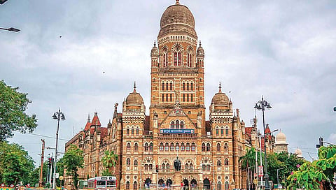महापालिकांच्या नव्या प्रभाग रचना अंतिम करण्याच्या निवडणूक आयोगाच्या आदेशाला हायकोर्टात आव्हान