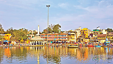 नाशिक : गोदावरी प्रदूषणमुक्तीसाठी आयआयटीचे पथक दाखल