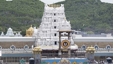 महिला भाविकाकडून तिरुपती बालाजी मंदिराला ९.२ कोटींचे दान