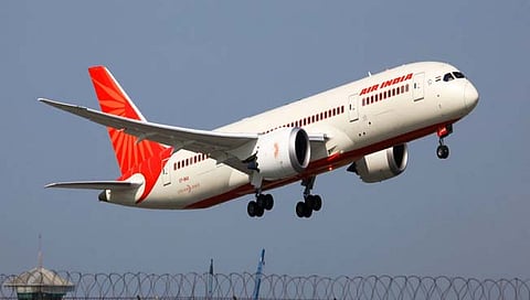 Air India | मद्यधुंद पुरुषाने महिलेवर केली लघुशंका, एअर इंडियाच्या बिझनेस क्लासमधील धक्कादायक प्रकार