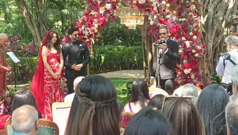 Farhan-Shibani wedding : फरहान-शिबानीच्या लग्नाचा पहिला फोटो व्हायरल