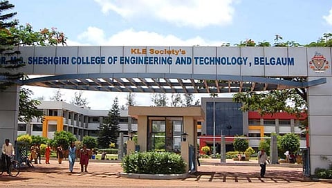 KLE University : केएलई अभिमत विद्यापीठाला ‘ए प्लस’ श्रेणी