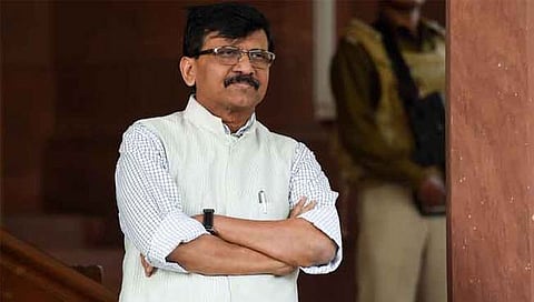 Sanjay Raut : “नोटिसा आम्हाला पण येतात पण आम्ही तमाशे करत नाही”