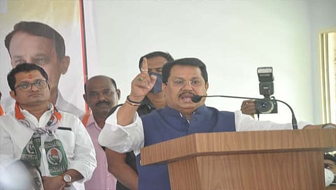 औरंगाबाद : पक्ष कार्यालयाकडे ढुकूंणही न पाहणाऱ्या नेत्यांचे वडेट्टीवारांनी टोचले कान