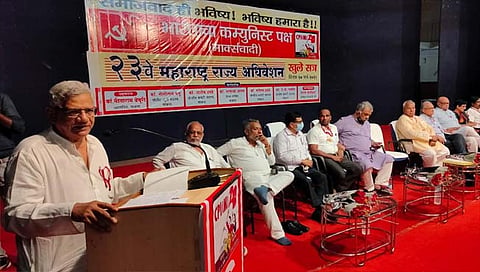 भाजपाकडून संविधान अस्थिर करण्याचे प्रयत्न : सीताराम येचुरी