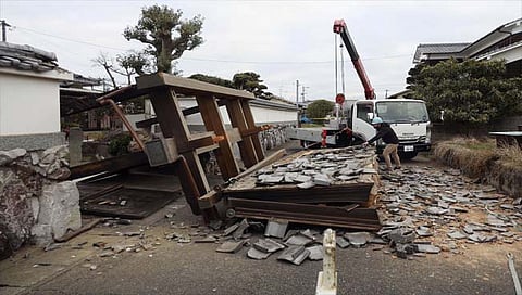 Earthquake : जपान भूकंपानं हादरला, २ मृत्यू, बुलेट ट्रेन रुळावरून घसरली, २० लाख घरांचा वीज पुरवठा खंडीत