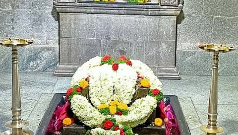Alandi : गुढीपाडव्यापासून होणार माऊलींच्या समाधीचे स्पर्श दर्शन
