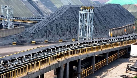 Coal Import : देशांतर्गत कोळसा उत्पादनात वाढ कोळसा आयातीत घट