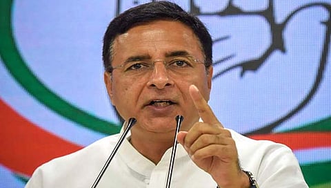 युक्रेन मध्ये भारतीय मुले संकटात; मोदी सरकार बनलीय पीआर एजन्सी : काँग्रेस