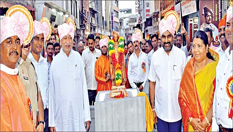 कोल्हापूर : छ. शाहू महाराजांमुळे कोल्हापूरची सुवर्णकला जगमान्य