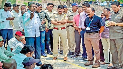 तासगाव : काँग्रेसने शेतकर्यांना सोबत घेऊन आंदोलन केले.