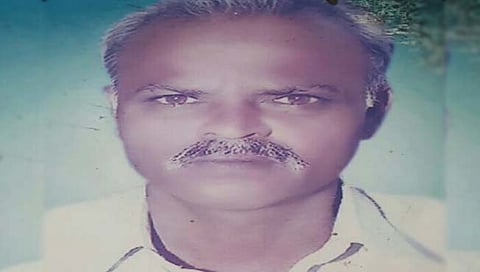 नंदुरबार : आपले पीक वाचवण्यासाठी शेजारच्या शेतात आग विझवायला गेलेल्या शेतकऱ्याचा जळून मृत्यू