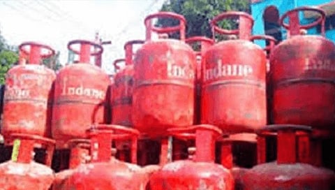 नाशिक : गॅस एजन्सीच्या तब्बल 39 गॅस टाक्यांची चोरी