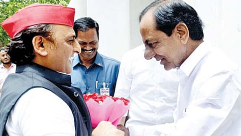 तेलंगणाचे मुख्यमंत्री के. चंद्रशेखर राव तिसर्या आघाडीच्या तयारीत
