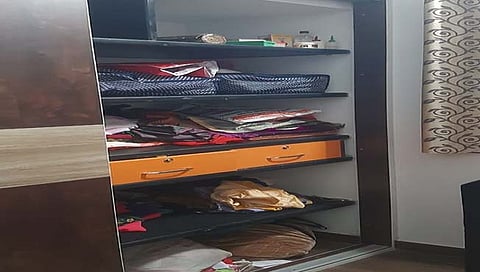 निपाणी : भरदिवसा 50 हजार रोखडसह 3 तोळे चोरटयांनी केले लंपास