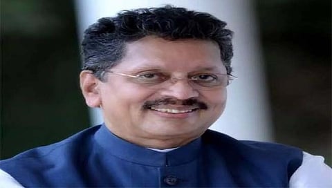 खा. विनायक राऊत यांना जाहीर सभेत उत्तर देऊ : आ. दीपक केसरकर
