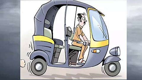 पुणे : आंदोलनात सहभागी न झाल्याने रिक्षा फोडली