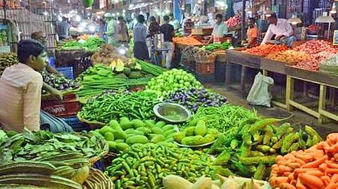 भाज्या महागल्याने कडधान्यांवर भिस्त