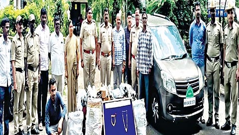 निपाणी : सासूच्या मदतीने जावयाच्या चोर्या; सांगलीतील युवकासह तिघांना अटक : कारसह 7.50 लाखांचा मुद्देमाल जप्त