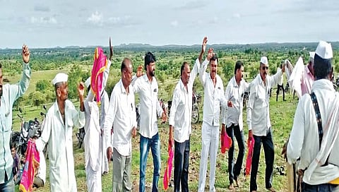 आषाढ महिन्यानिमित्त गावोगावी सीमेवरची जत्रा साजरी