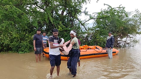 गडचिरोली : पुरामुळे जिल्ह्यातील २९ मार्ग बंद; गोसेखुर्द धरणातून ३ लाख ५७ हजार क्यूसेक पाण्याचा विसर्ग