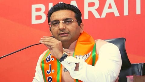 राजधानी दिल्लीत शिक्षण घोटाळा; भाजपचा आम आदमी पार्टीवर आरोप