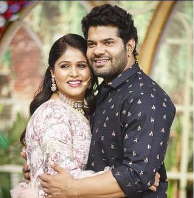 Hardik-Akshaya