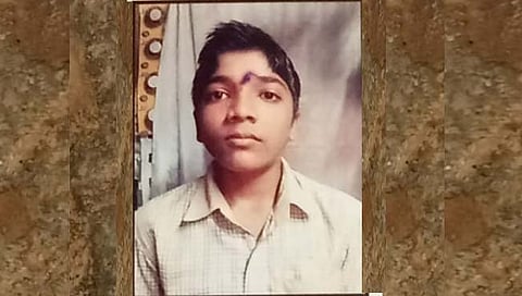 भिंत कोसळून युवक ठार