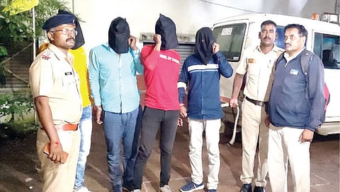 नाशिक : धारदार शस्त्रांसह आलेल्या चौघांच्या टोळीला अटक