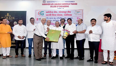 नाशिक : पद्मभूषण रमेश भटकर यांचा सत्कार करताना नितीन दहिवेलकर, योगेश राणे, योगेश मालपुरे, संजय दुसे, संजय बागड, महेश पितृभक्त आदी.
