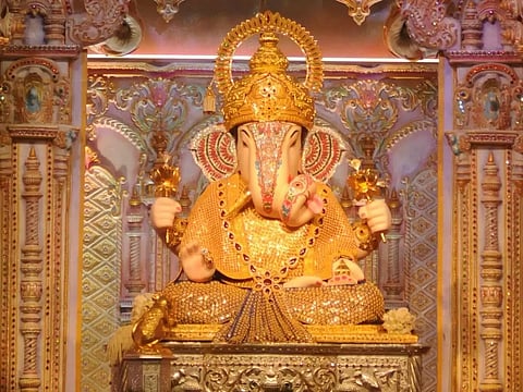 पुणे : कारवाई टाळण्यासाठी दगडूशेठ हलवाई गणपती ट्रस्टची अध्यक्षनिवड सप्टेंबरला