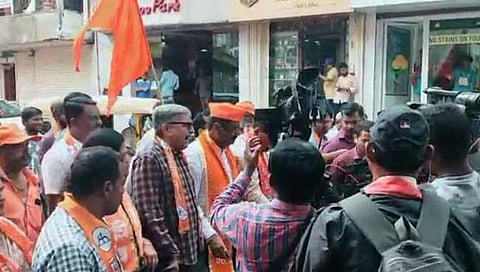 कोल्हापूर : शाहू महाराज समाधीचा निधी स्थगित; शिवसेनेचा कोल्हापूर बंदचा इशारा