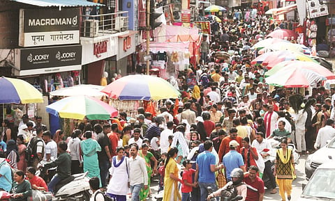 पिंपरी : शहरातील बाजारपेठा फुलल्या