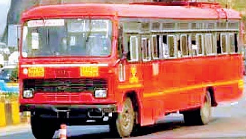 मराठा आंदोलनाचा धसका; नाशिक येथून मराठवाड्याकडे जाणा-या एसटी बस रद्द