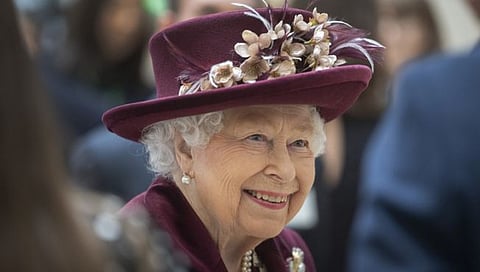 Queen Elizabeth : हैदराबादच्या निजामने राणी एलिजाबेथला दिला होता ‘300 हिरेजडित प्लॅटिनम हार’ भेट (पाहा फोटो)
