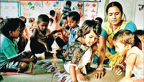 अंगणवाडी मदतनीससाठी एमए, इंजीनियरिंगच्या विद्यार्थिनीही रांगेत; १९ जागेसाठी तब्बल २८९ अर्ज
