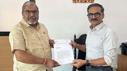 राज्यातील साखर कारखान्यांचे वजनकाटे ऑनलाईन करा : राजू शेट्टींची वैधमापन नियंत्रकांकडे मागणी