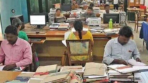 कोल्हापूर : …तर अधिकारी, कर्मचार्यांना वेतनवाढ, पदोन्नती नाही