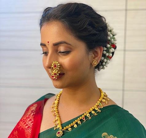 Sayali Sanjeev : गळ्यात कोल्हापूरी साज, नाकात नथ; सायलीचा ‘हर हर महादेव’ लूक
