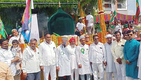 नांदेड : मरखेलमध्ये ईद-ए-मिलाद उत्साहात साजरा