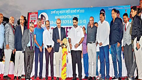 कोल्हापुरात इनडोअर स्टेडियम उभारणार : सतेज पाटील