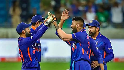 IND vs PAK : आयसीसीने निवडली भारताची संभावित प्लेइंग XI, पाक विरुद्धच्या सामन्यात शमीला डच्चू