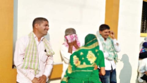 कोल्हापूर : वारीनेच दाखवली वाट अन्; सहा कुटुंबांचे आधार हरवले; घरची लक्ष्मीच गेल्याने नातेवाईक हताश