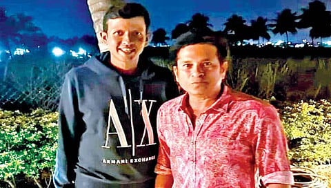‘मास्टरब्लास्टर’ने घेतला कोल्हापुरी पाहुणचार!