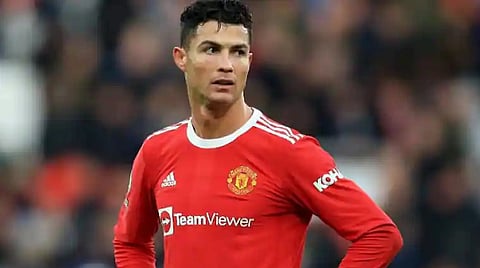 Ronaldo vs Manchester United : ‘मँचेस्टर युनायटेड’चा रोनाल्डोला दणका! ओल्ड ट्रॅफर्ड मैदानावरचे पोस्टर हटवले