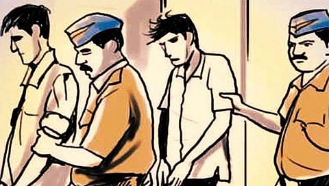 सांगली : आजी-माजी सरपंचासह २० जणावर प्रतिबंधात्मक कारवाई